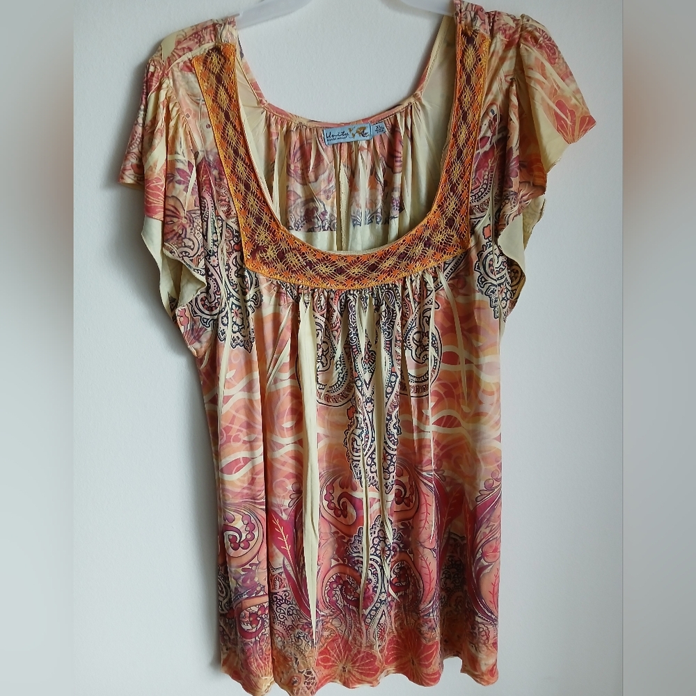 Unity World Wear Women's Multi Color Knit Top Size XL